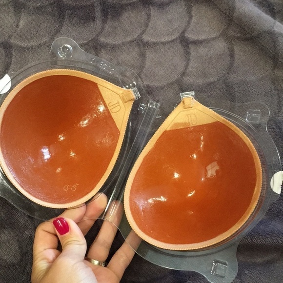 Nubra strapless backless bra - Picture 3 of 8